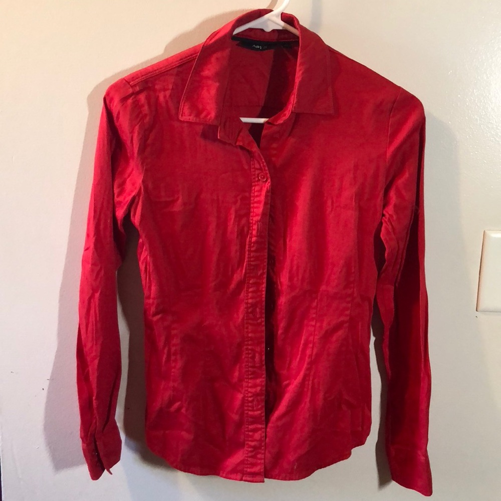 Fitted button up blouse